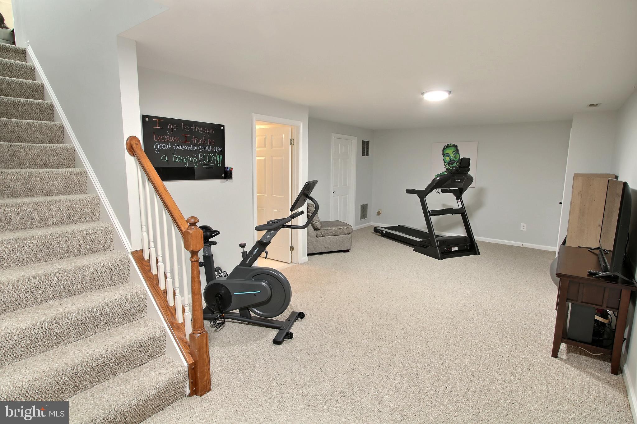 8011 Lions Crest Way