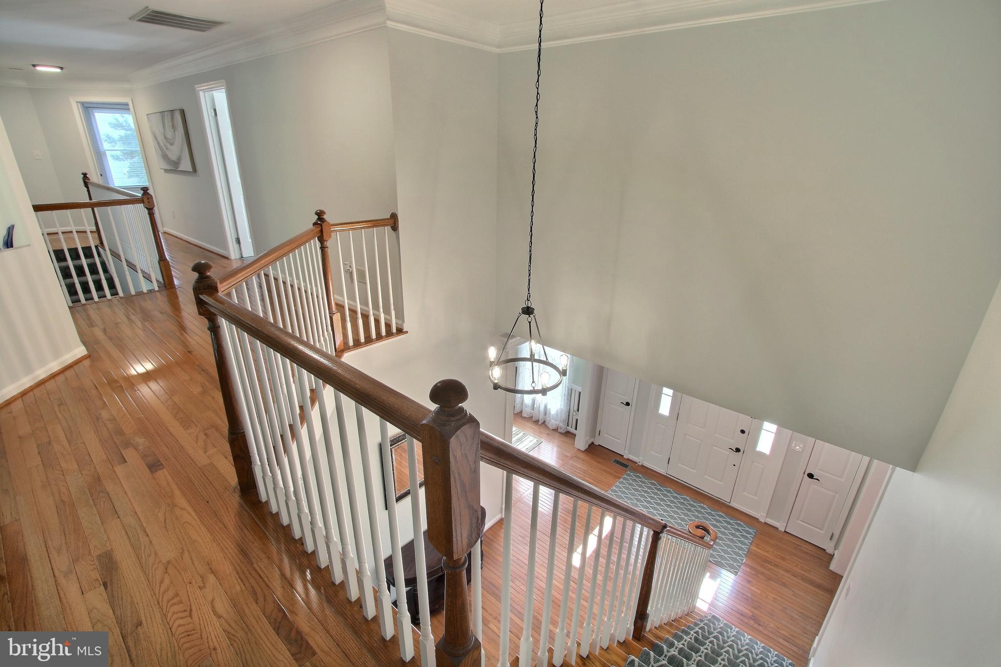 8011 Lions Crest Way