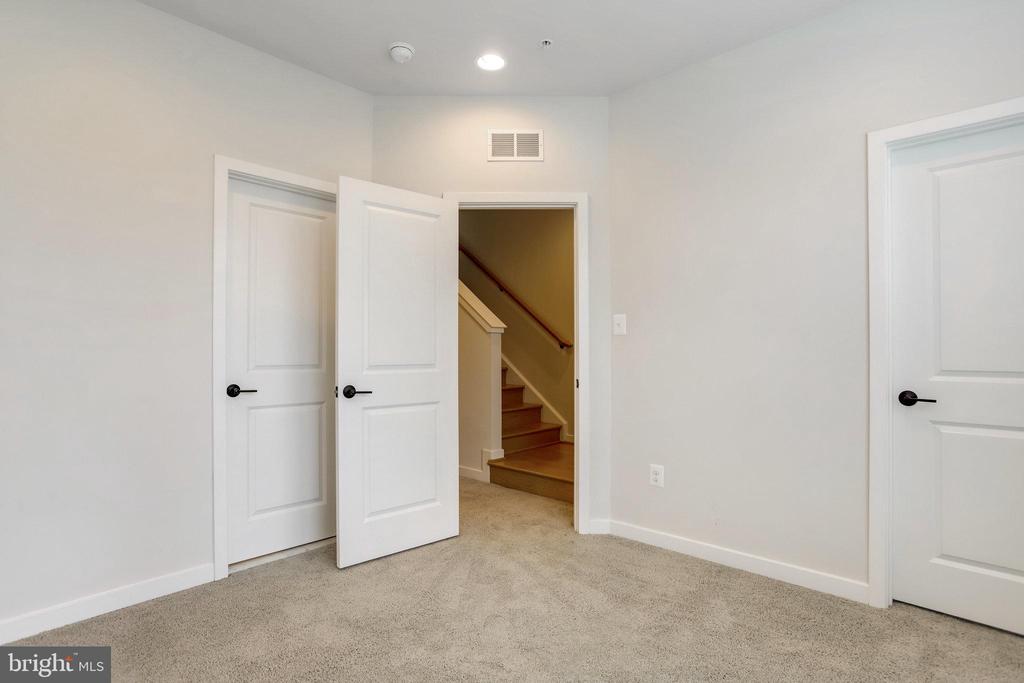 5142 RANDOLPH RD