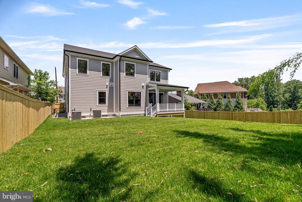 5818 IPSWICH ROAD