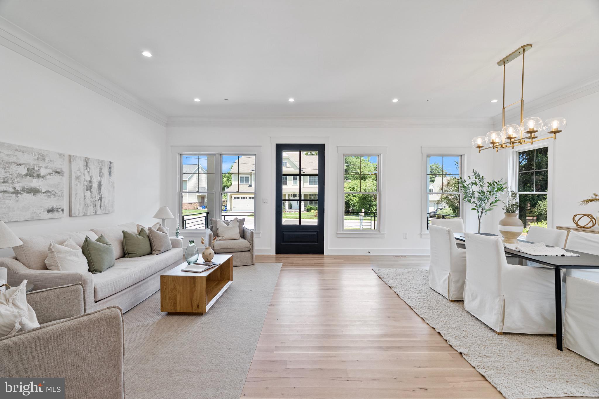 5818 IPSWICH ROAD