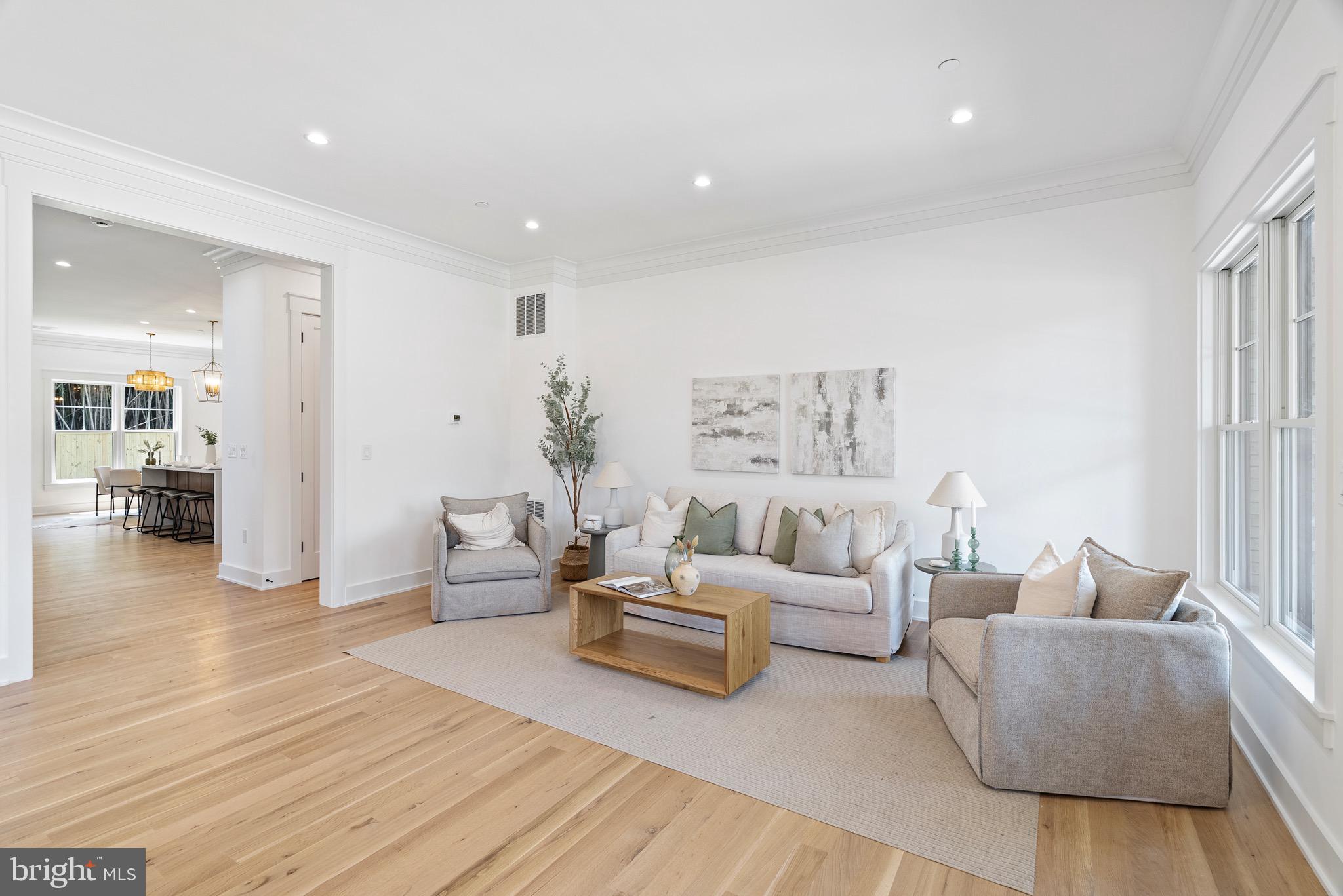 5818 IPSWICH ROAD