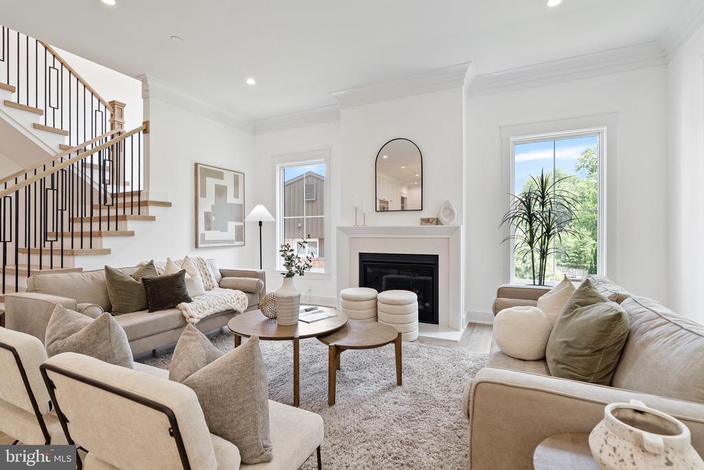 5818 IPSWICH ROAD