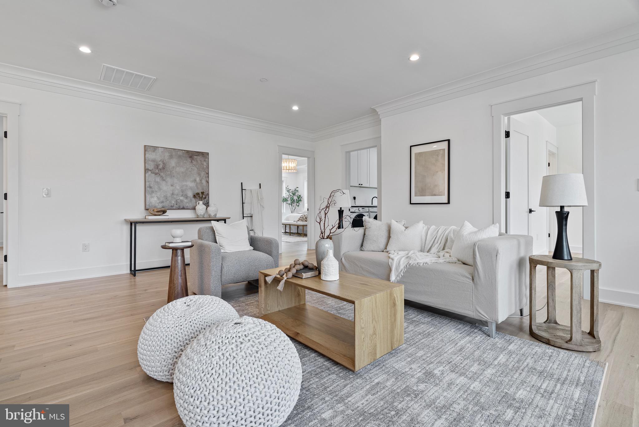 5818 IPSWICH ROAD