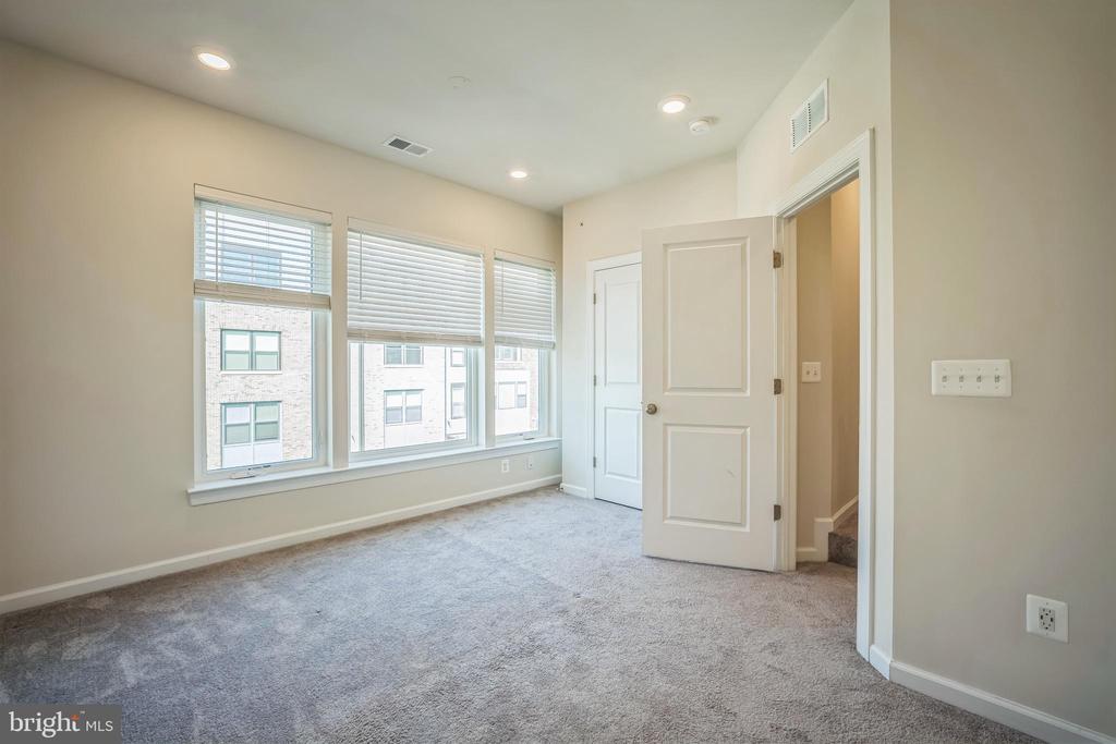 16103 CONNORS WAY
