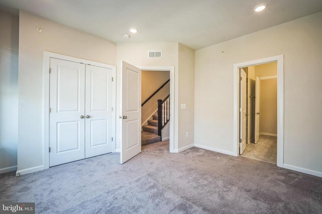 16103 CONNORS WAY