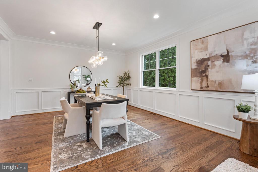9211 VILLA DRIVE