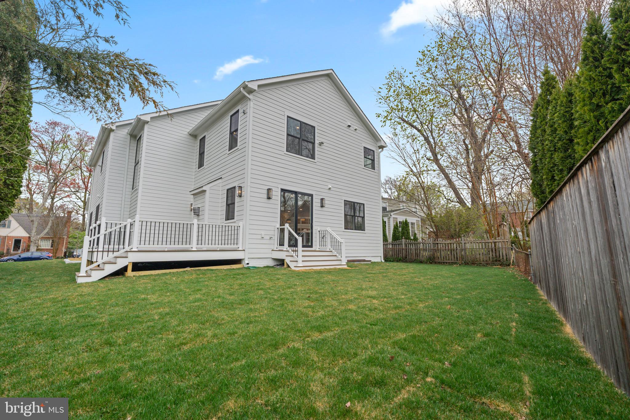 9211 VILLA DRIVE