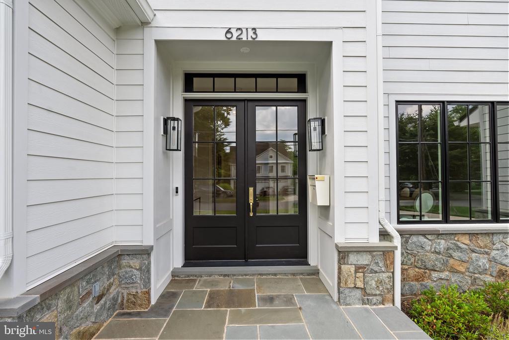 6213 DAHLONEGA ROAD