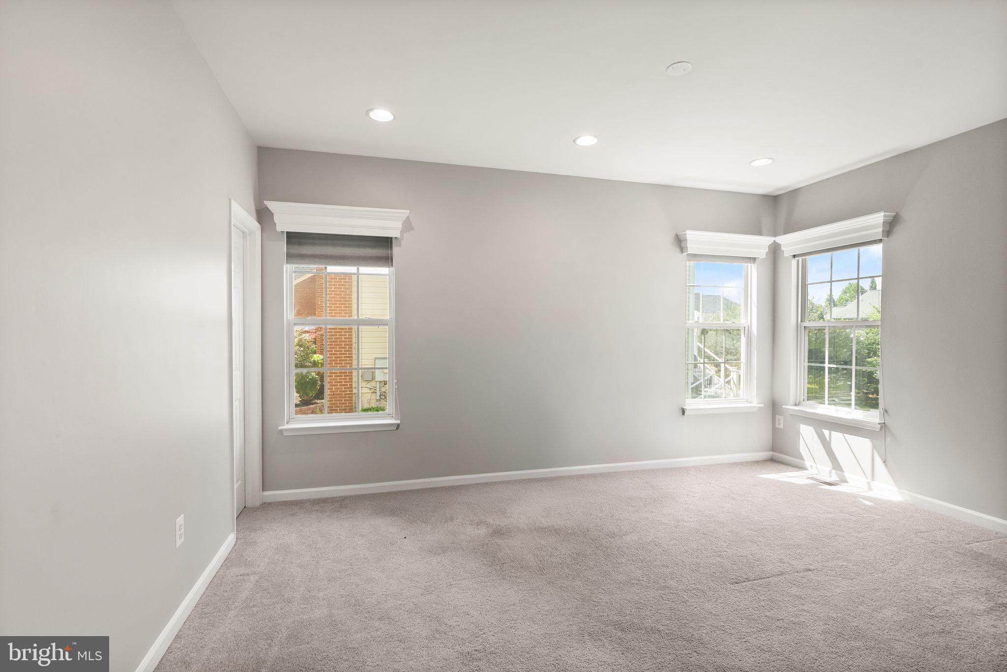 18404 BRIGHT PLUME TERRACE