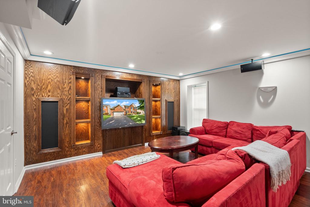 18404 BRIGHT PLUME TERRACE
