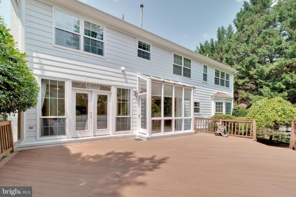 11141 WILLOWBROOK DRIVE