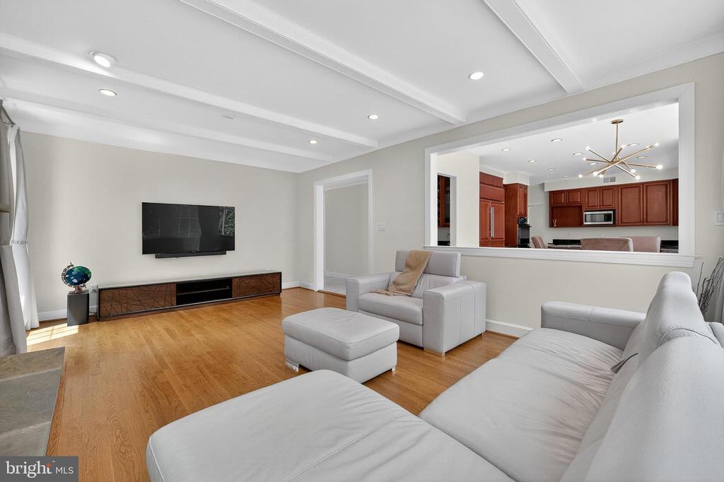 11141 WILLOWBROOK DRIVE