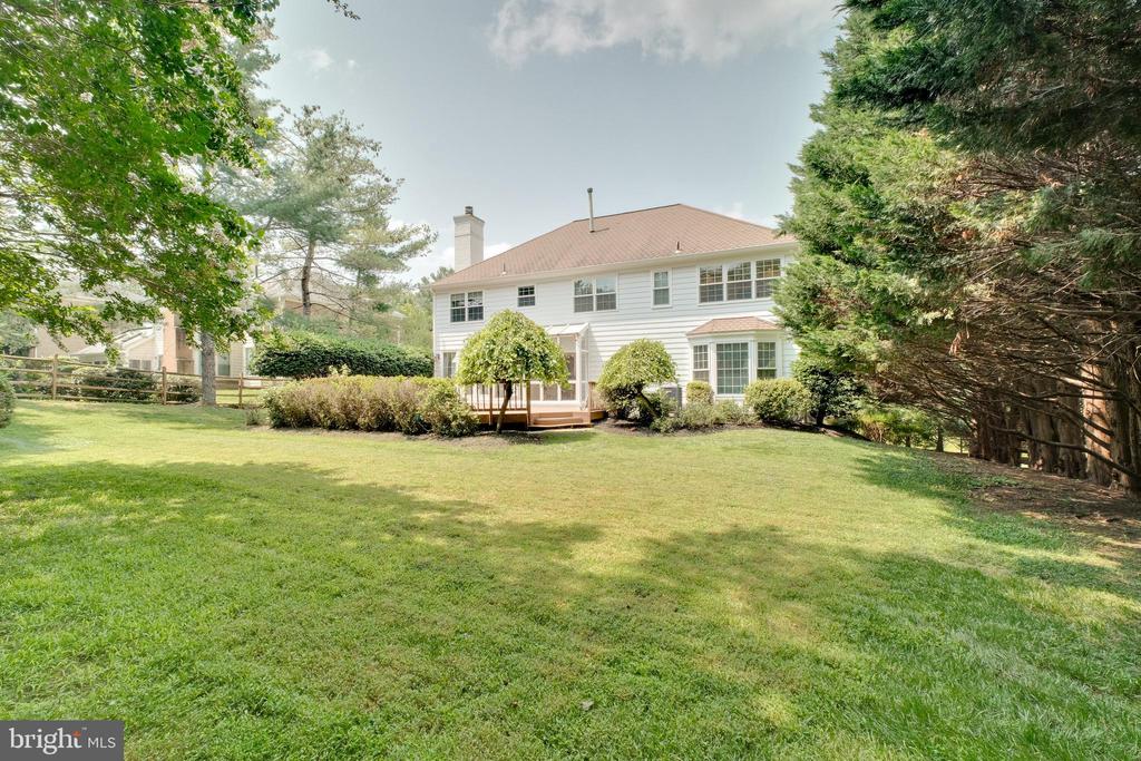 11141 WILLOWBROOK DRIVE