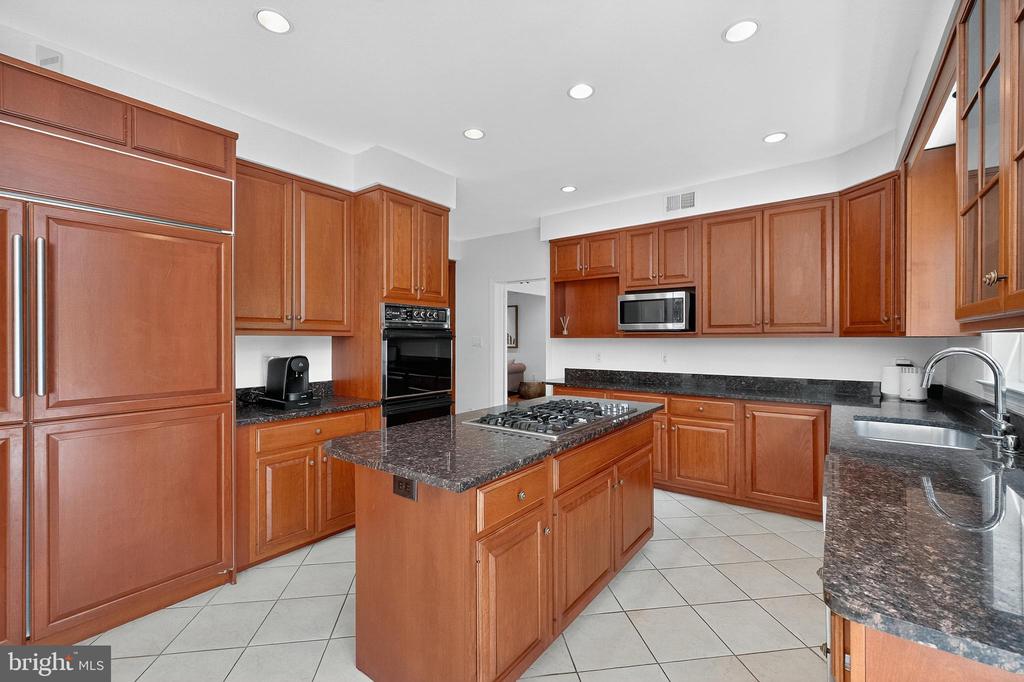 11141 WILLOWBROOK DRIVE