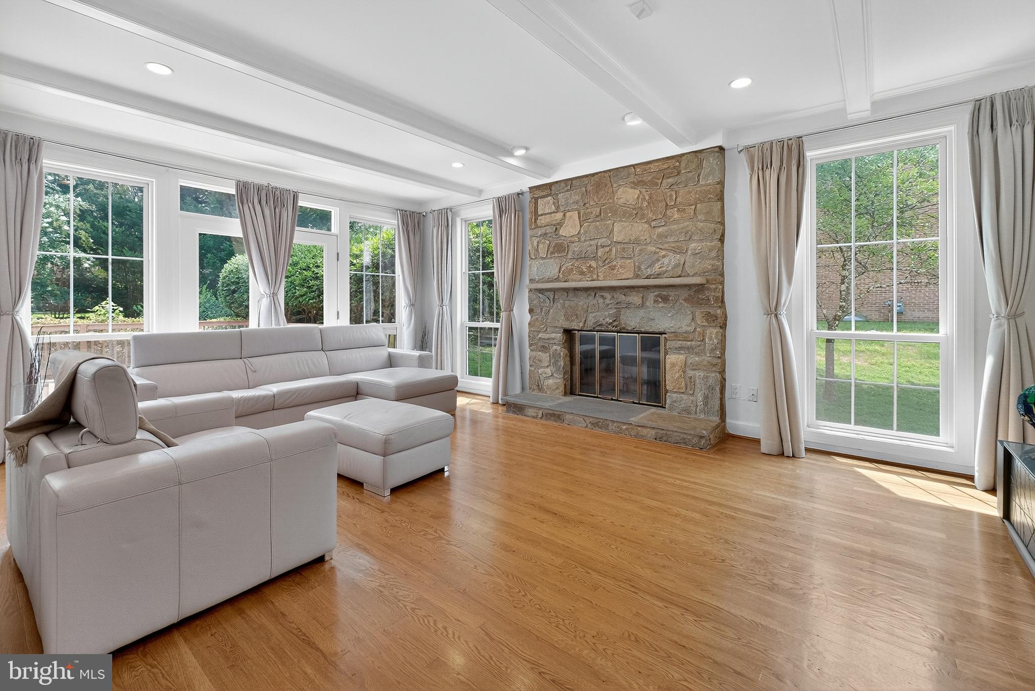 11141 WILLOWBROOK DRIVE