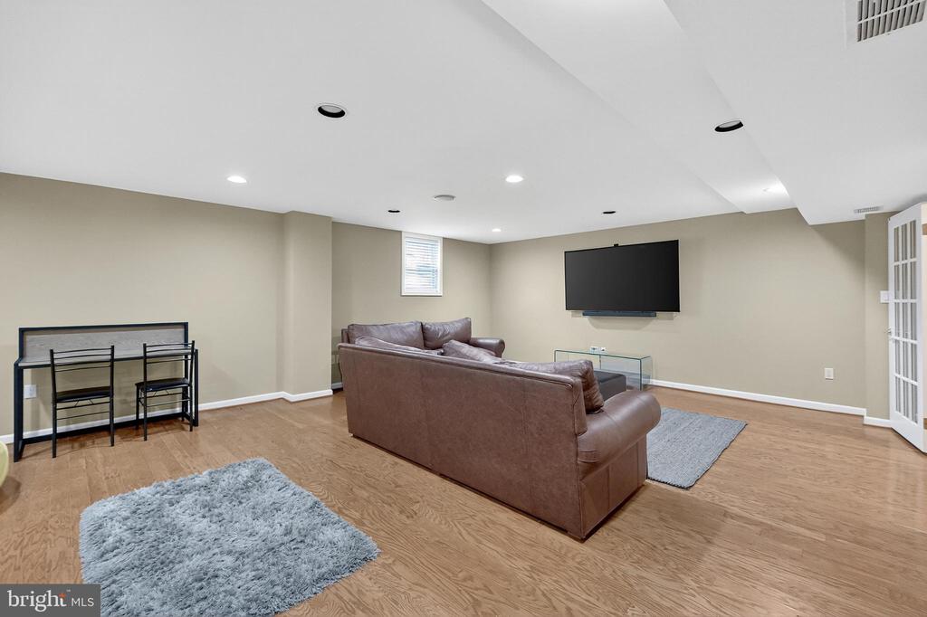 11141 WILLOWBROOK DRIVE