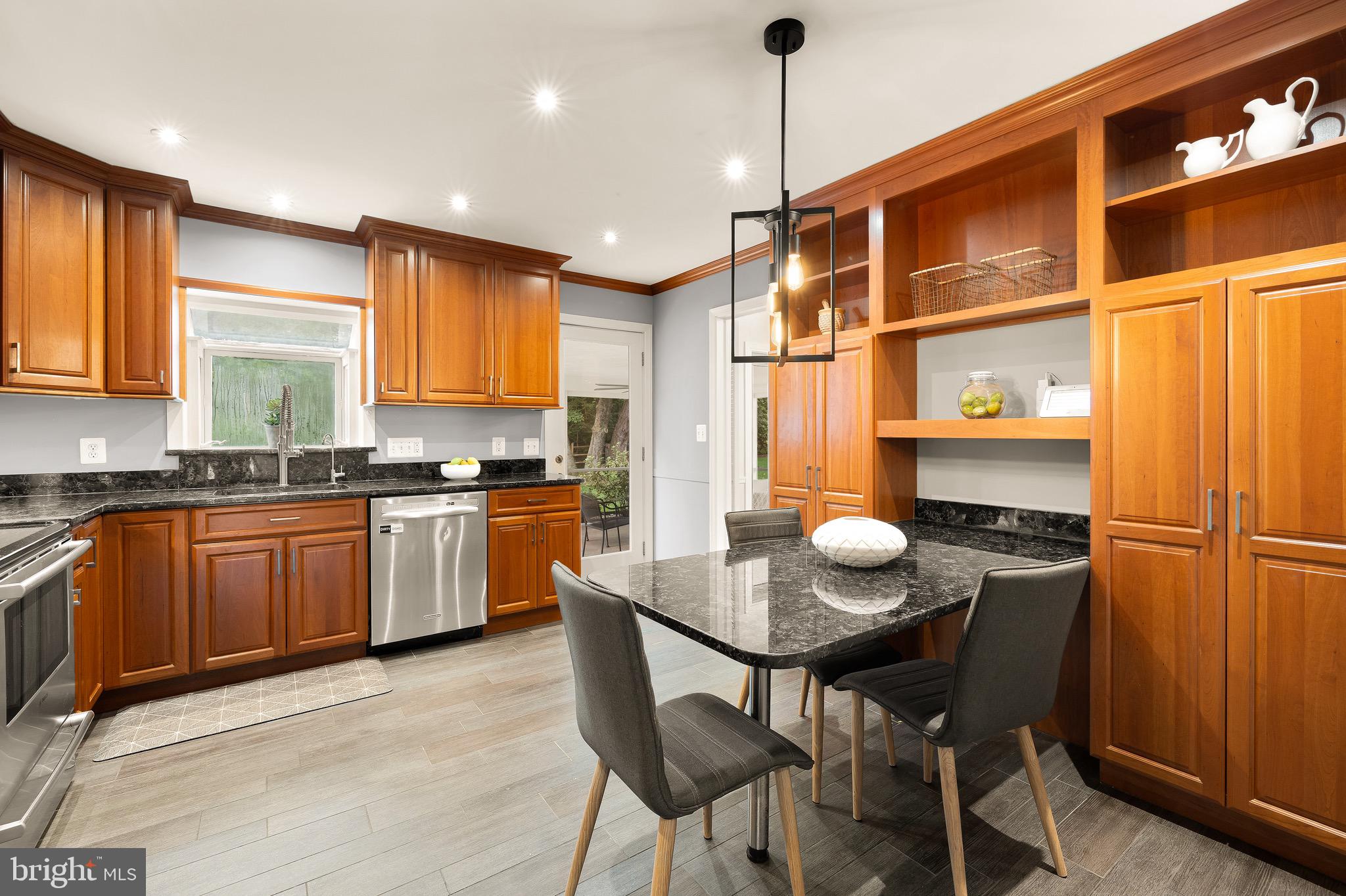 7603 HONESTY WAY