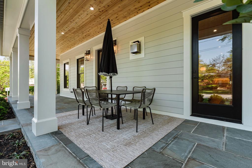 6210 LANDON LANE