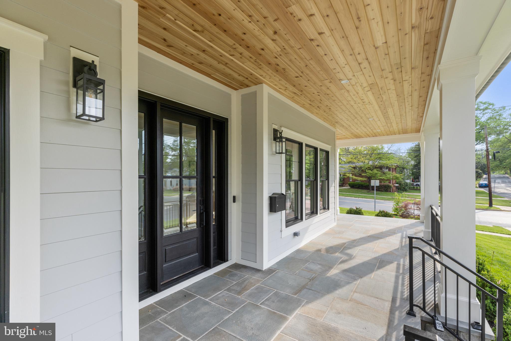 6210 LANDON LANE