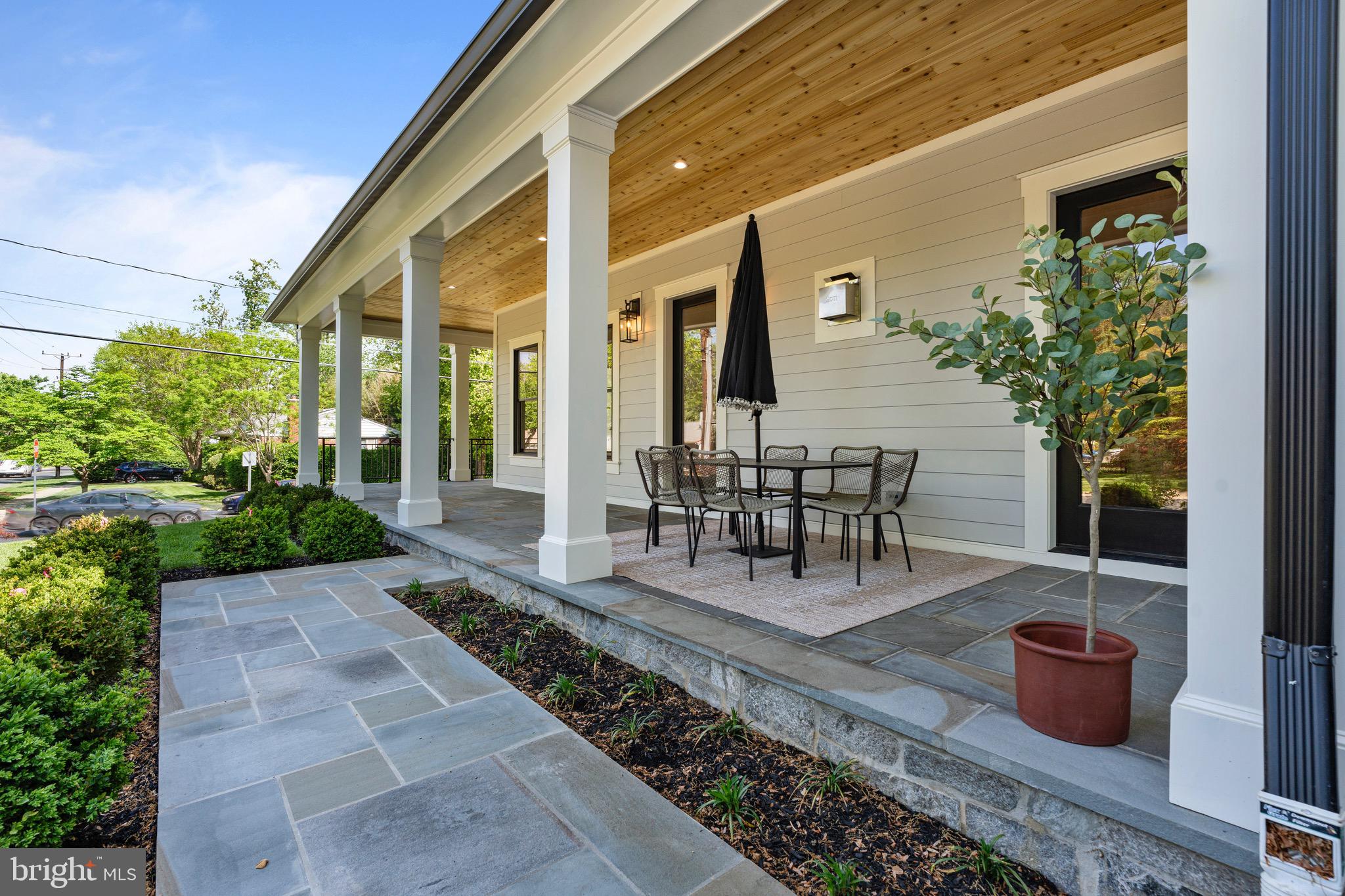 6210 LANDON LANE