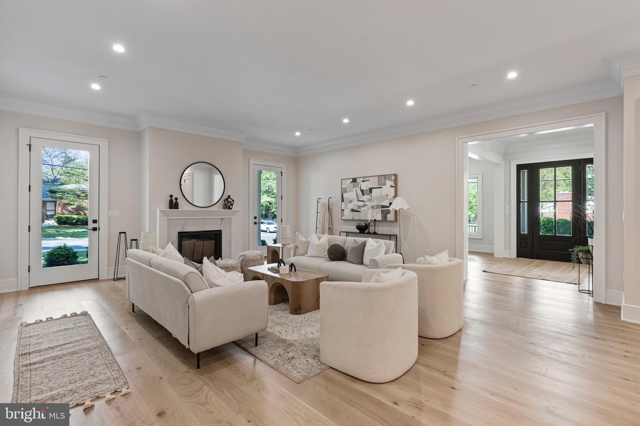 6210 LANDON LANE