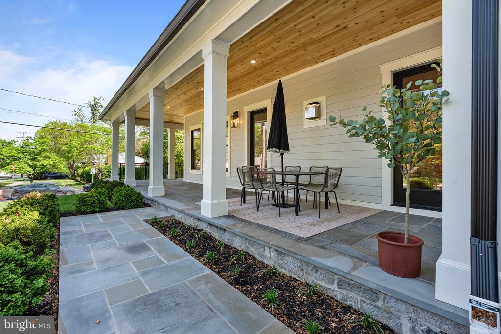 6210 LANDON LANE