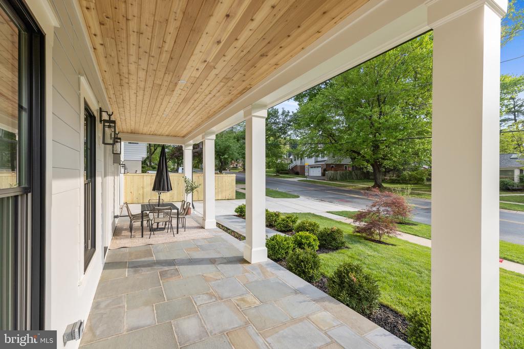 6210 LANDON LANE