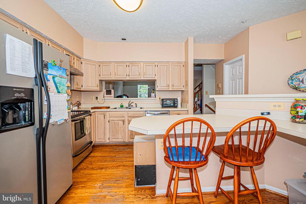 18633 CLOVERCREST CIRCLE