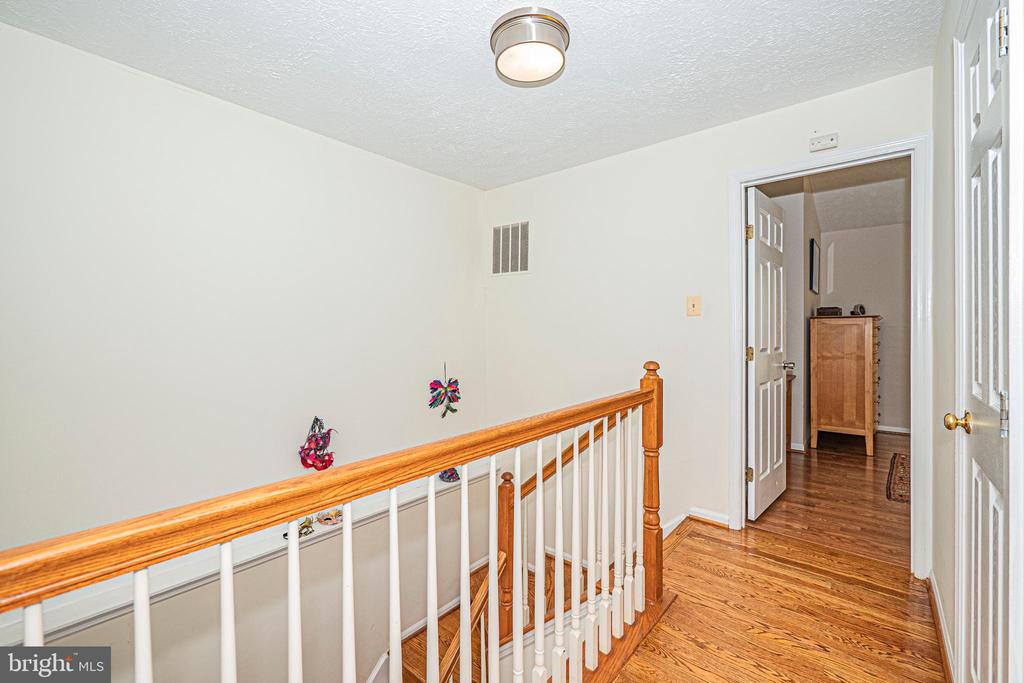18633 CLOVERCREST CIRCLE