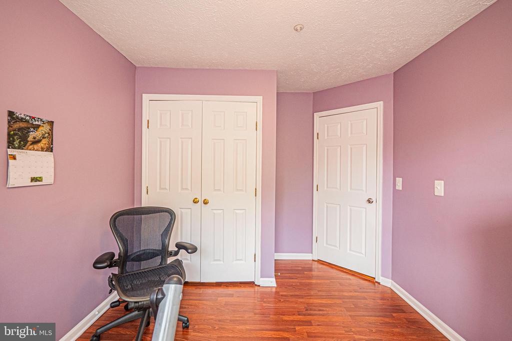 18633 CLOVERCREST CIRCLE