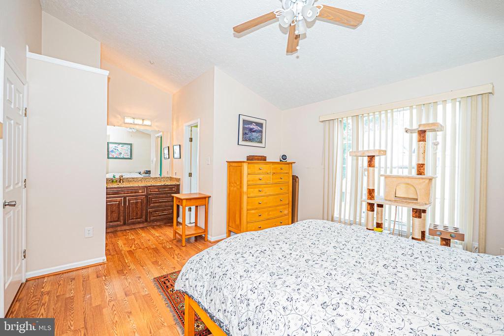 18633 CLOVERCREST CIRCLE