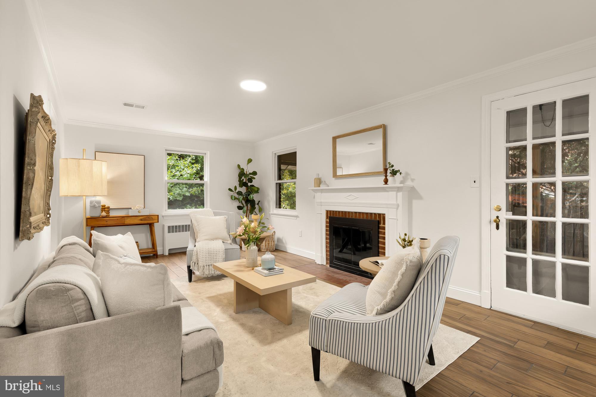 905 MALCOLM DRIVE
