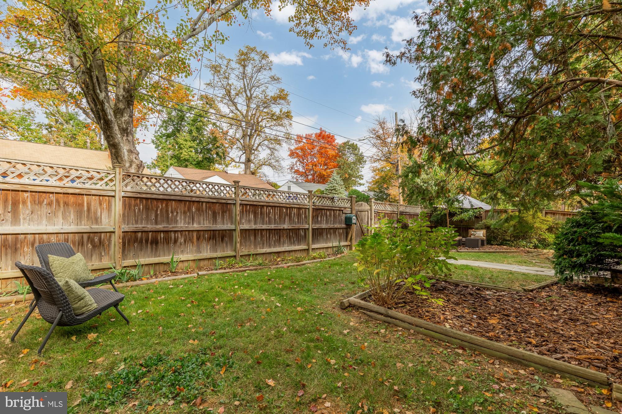 905 MALCOLM DRIVE