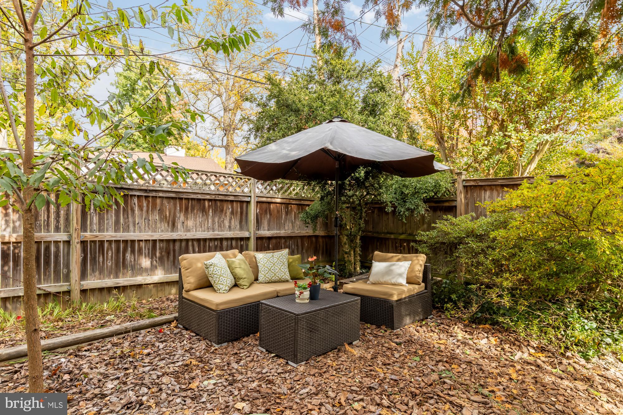 905 MALCOLM DRIVE