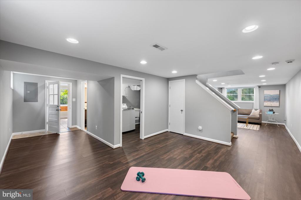 4114 BYRD COURT