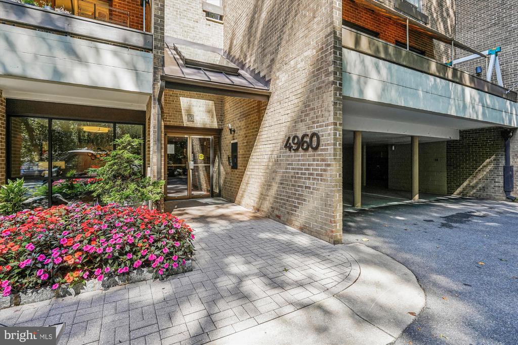 4960 SENTINEL DRIVE 10-302