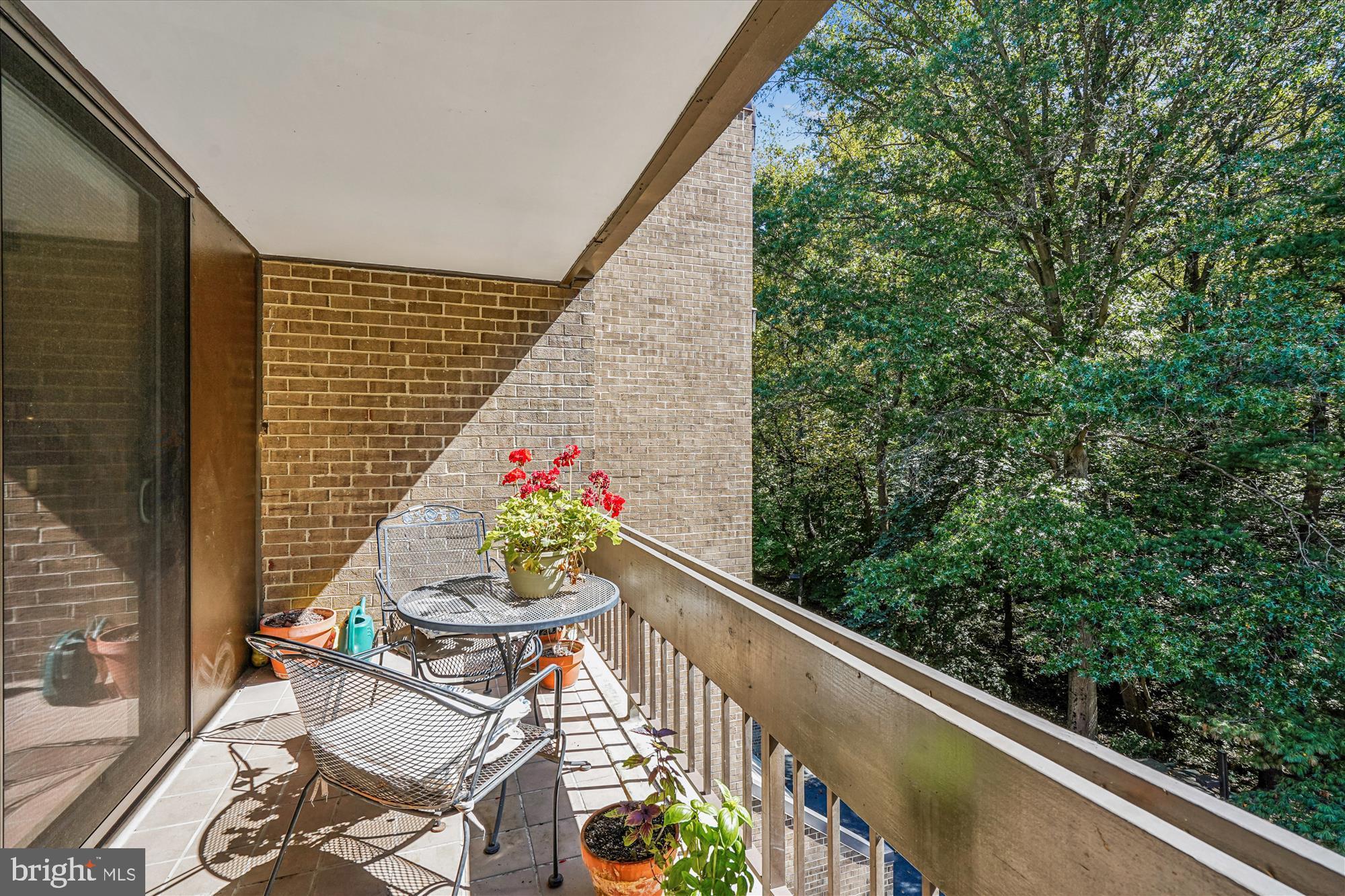4960 SENTINEL DRIVE 10-302