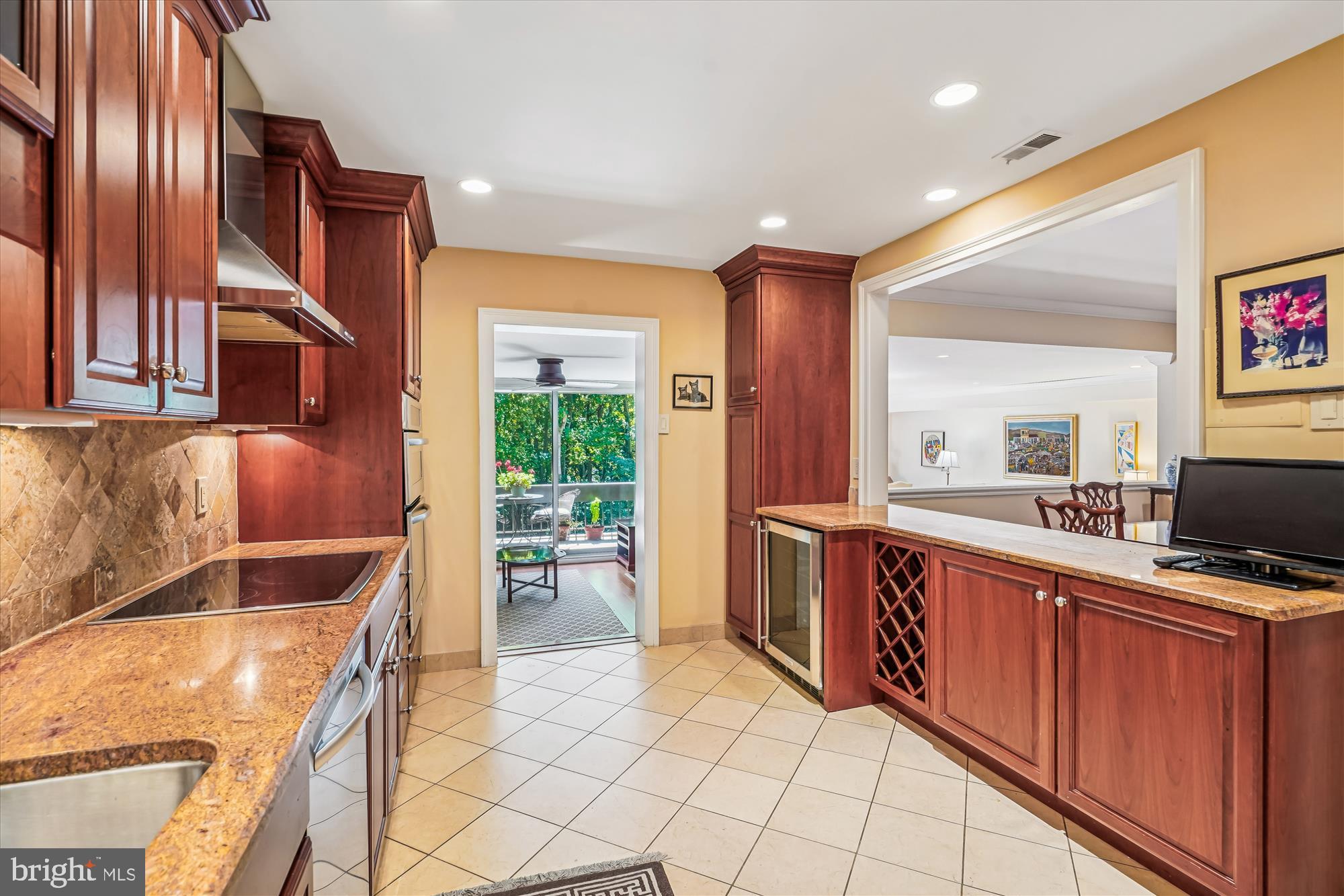 4960 SENTINEL DRIVE 10-302