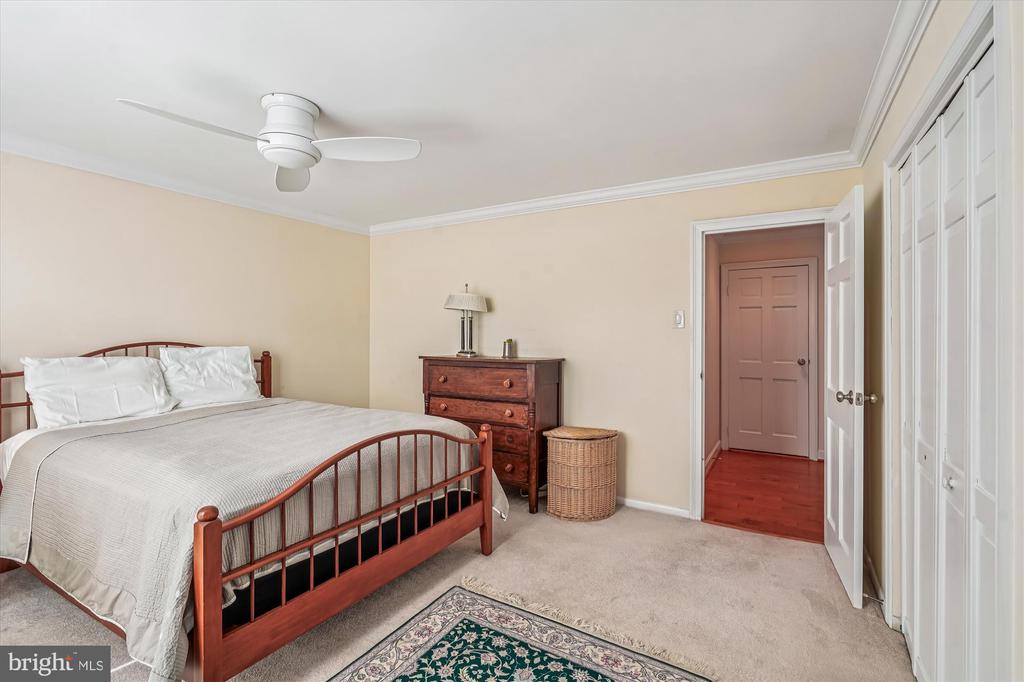 4960 SENTINEL DRIVE 10-302