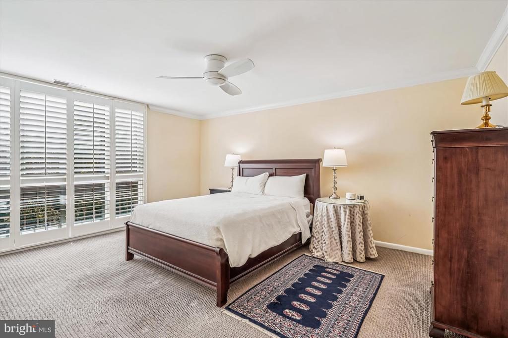 4960 SENTINEL DRIVE 10-302