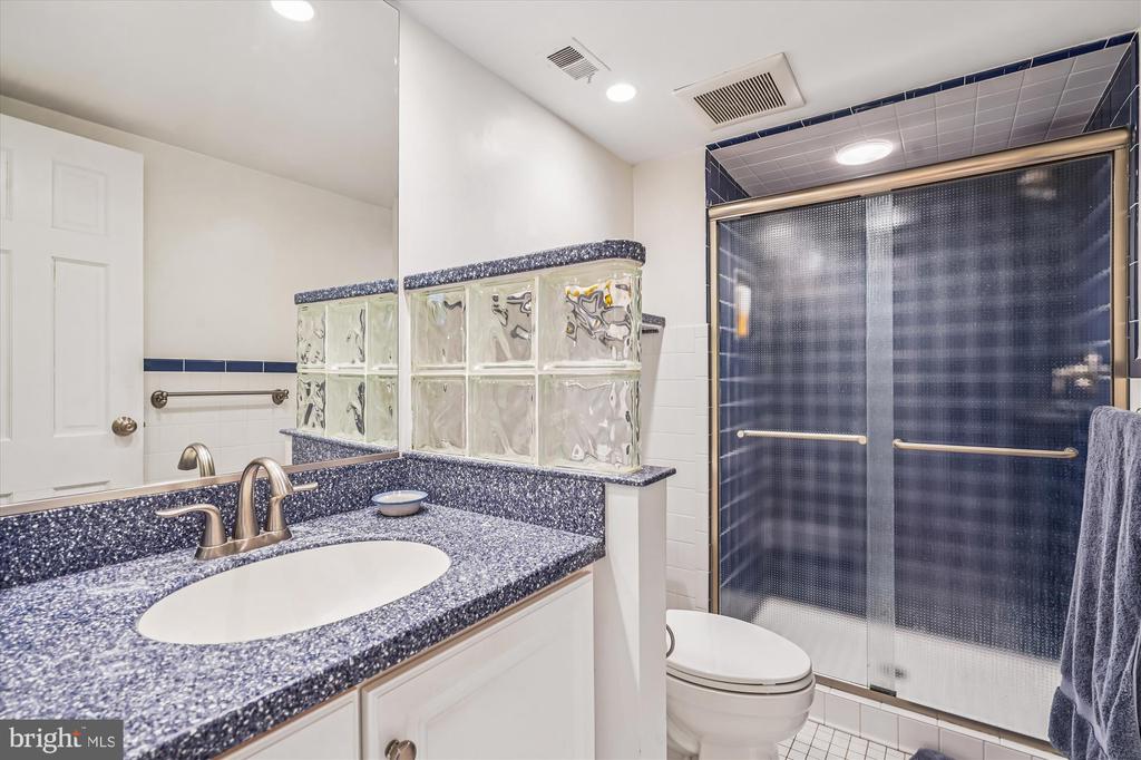 4960 SENTINEL DRIVE 10-302