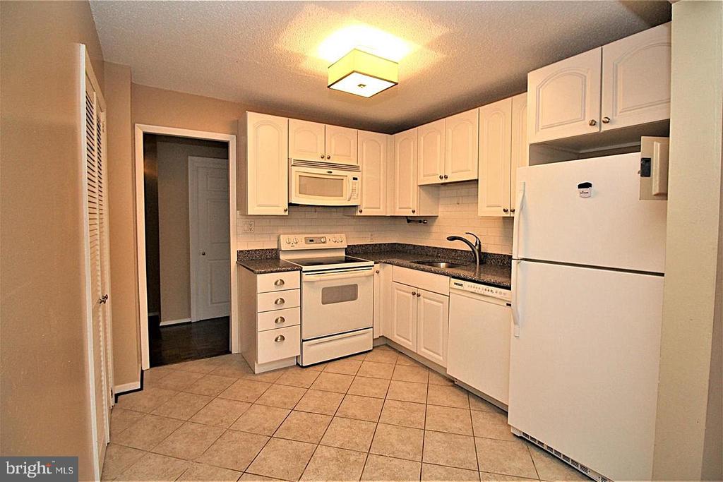 7501 DEMOCRACY BOULEVARD B-239