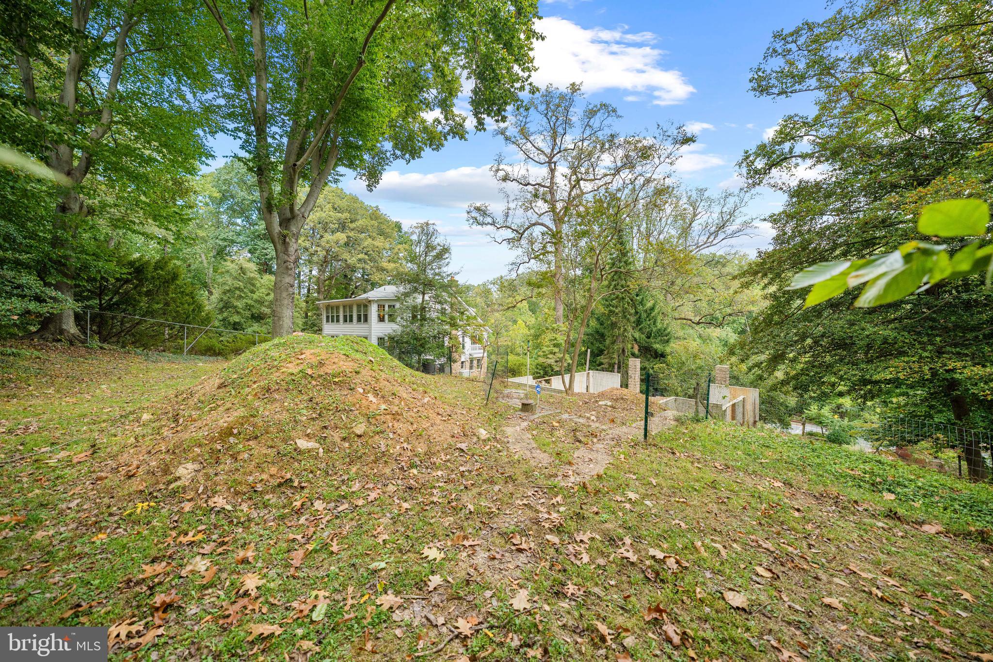 704 SLIGO CREEK PARKWAY