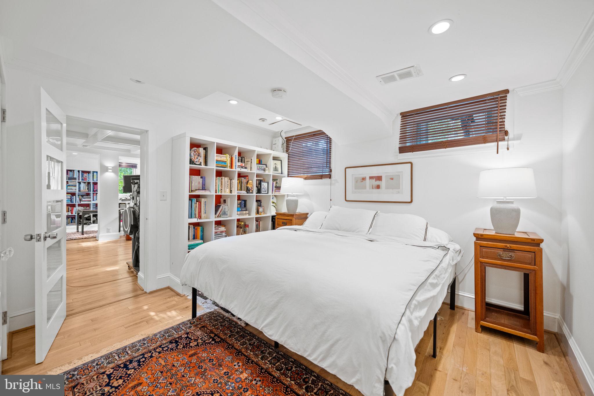 702 SLIGO CREEK PARKWAY