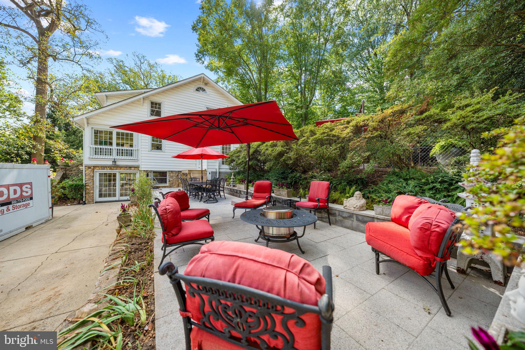 702 & 704 SLIGO CREEK PARKWAY