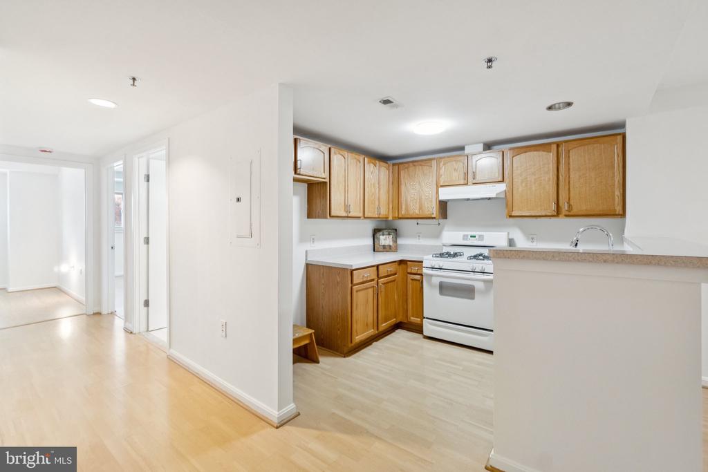 7981 EASTERN NW 204