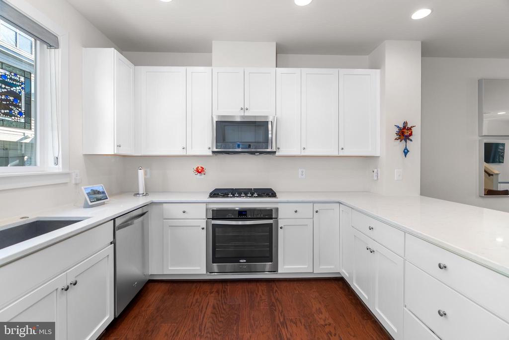 16313 DECKER PLACE