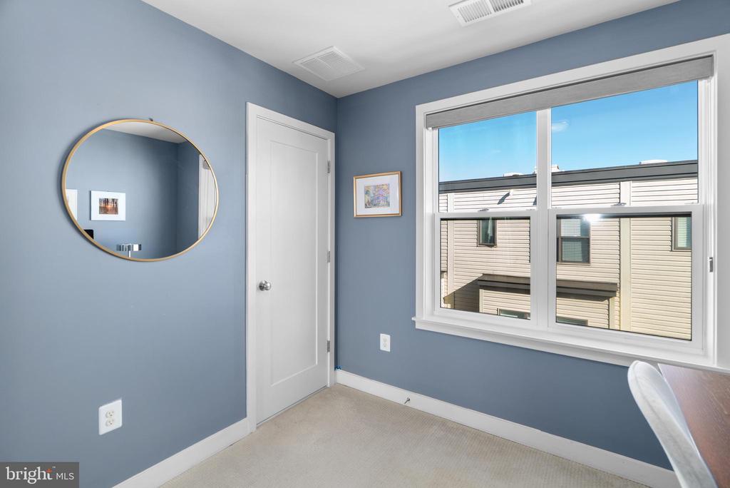 16313 DECKER PLACE