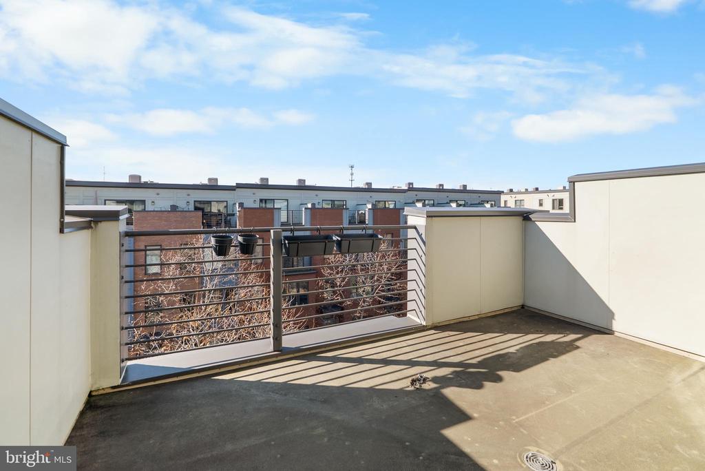 16313 DECKER PLACE